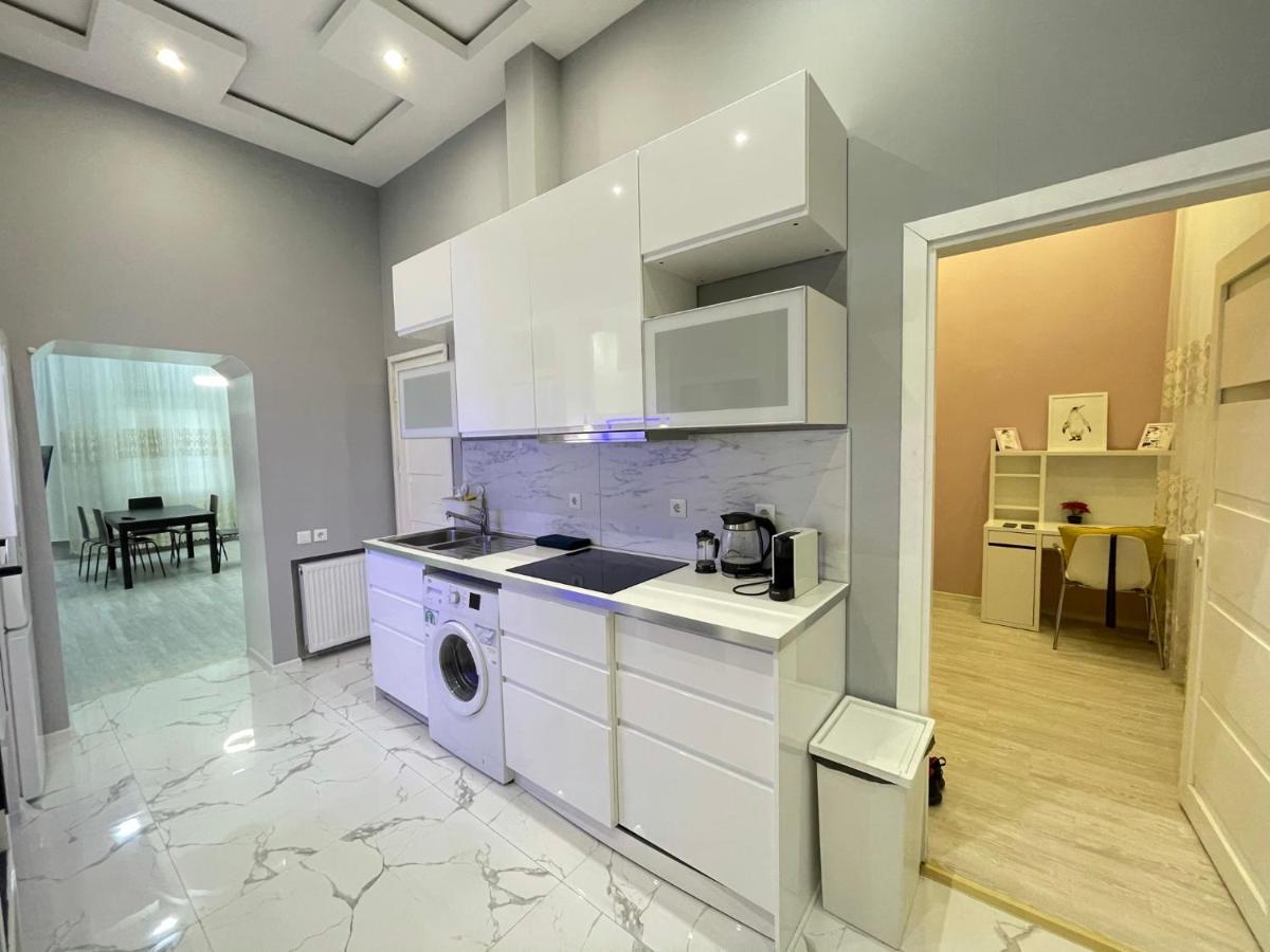 Deluxe Sapphire Residency - 4 Bedrooms Budapest Exterior foto