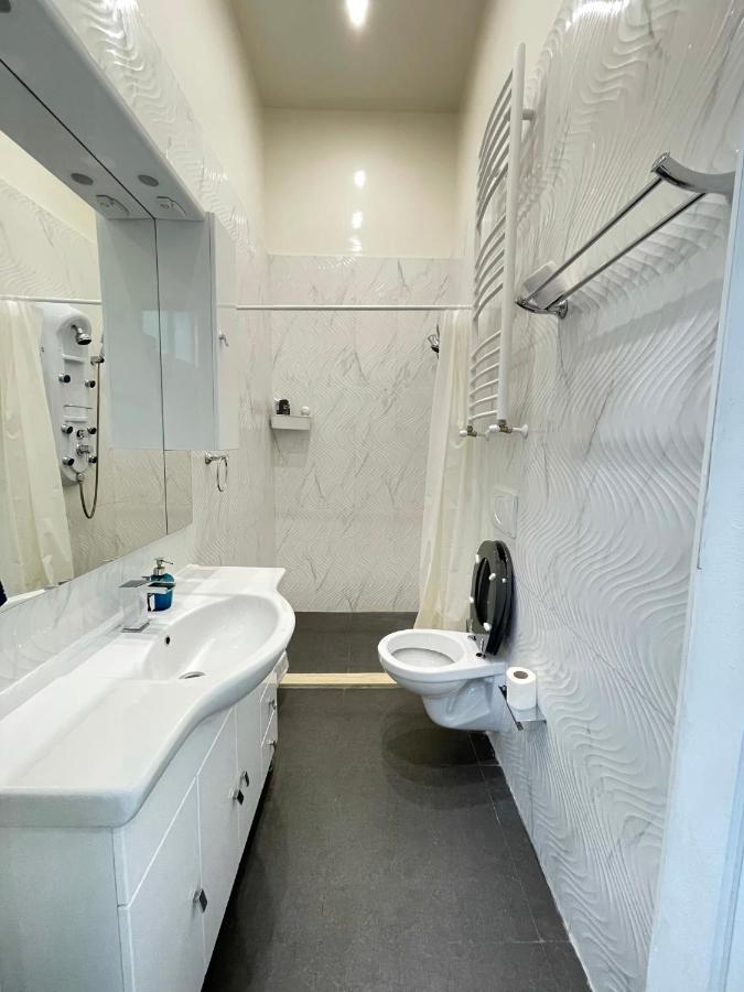 Deluxe Sapphire Residency - 4 Bedrooms Budapest Exterior foto
